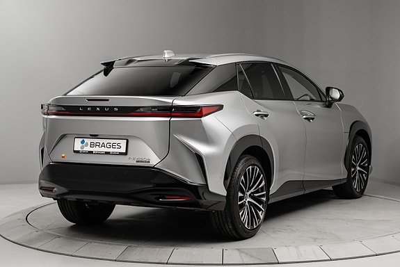 Lexus RZ450e 3 of 30