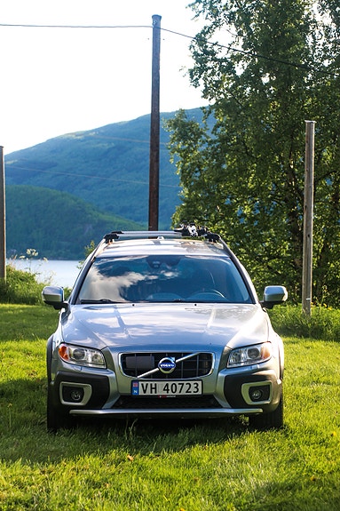 Volvo XC70 4 of 17