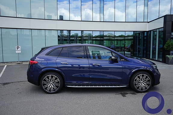 Mercedes-Benz EQE SUV 4 of 26
