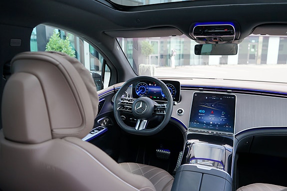 Mercedes-Benz EQE SUV 7 of 26