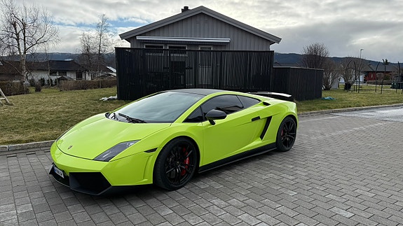 Lamborghini Gallardo 9 of 16