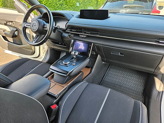 Mazda MX-30 20 of 30