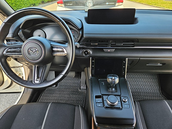 Mazda MX-30 18 of 30