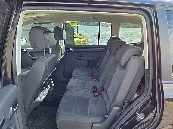 Volkswagen Touran 6 of 19
