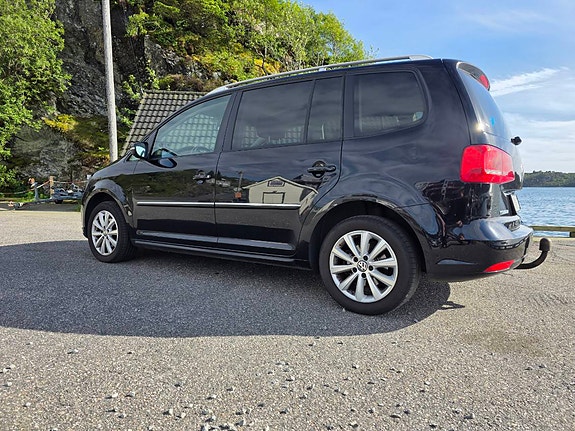 Volkswagen Touran 9 of 19