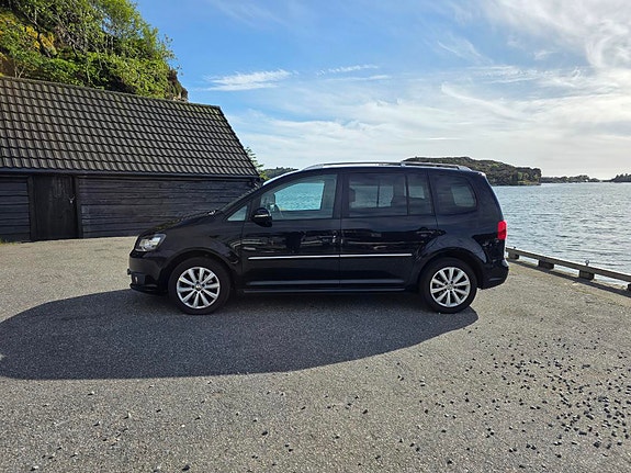 Volkswagen Touran 8 of 19