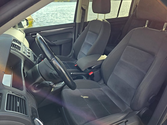 Volkswagen Touran 12 of 19