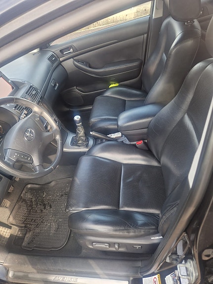 Toyota Avensis 22 of 30