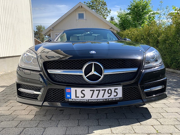 Mercedes-Benz SLK200 2 of 30