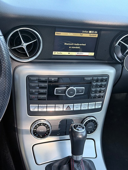 Mercedes-Benz SLK200 19 of 30