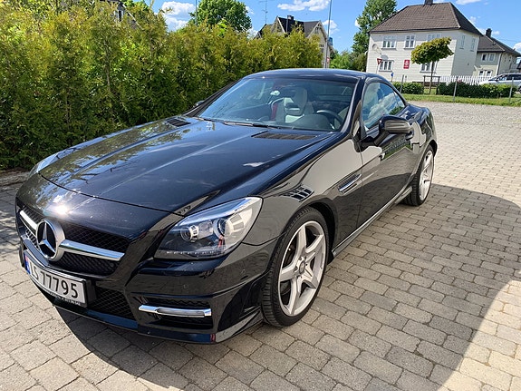 Mercedes-Benz SLK200 3 of 30