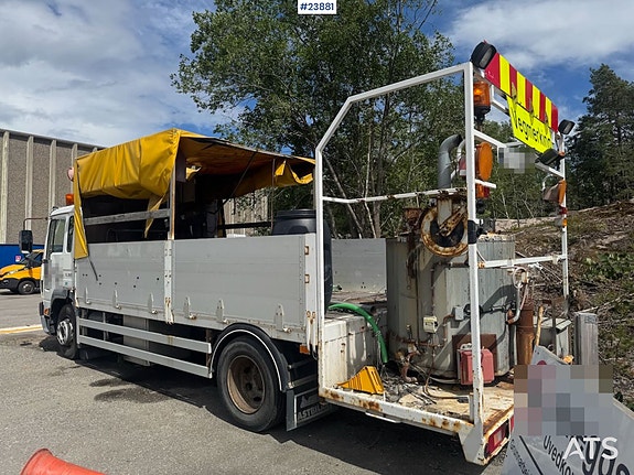 Volvo FL6 Veimerkingsbil - Hiab kran 8 of 29