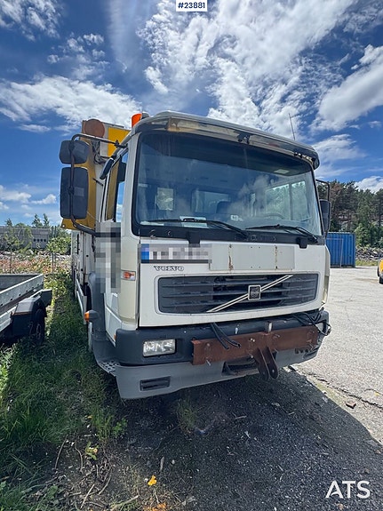 Volvo FL6 Veimerkingsbil - Hiab kran 4 of 29