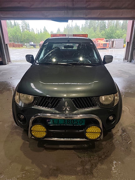 Mitsubishi L200 Club Cab