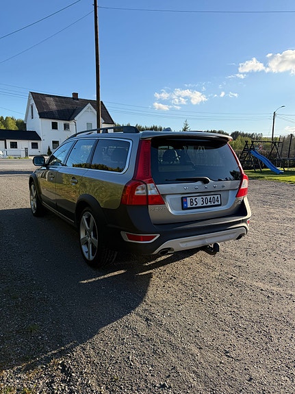 Volvo XC70 3 of 7