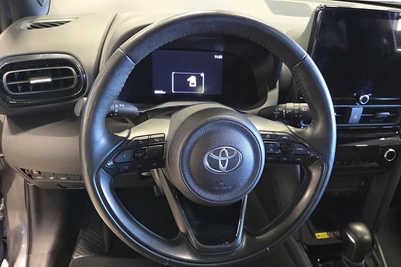 Toyota Yaris Cross 9 of 25