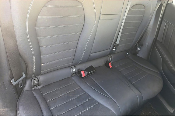 Mercedes-Benz EQC400 14 of 21