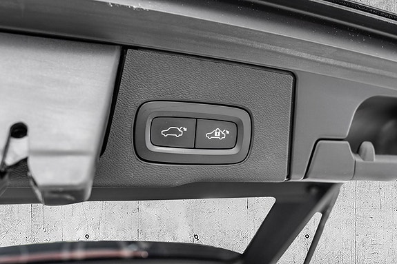 Volvo XC60 18 of 30
