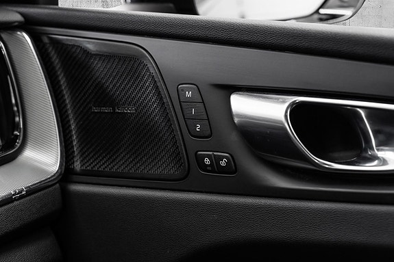 Volvo XC60 26 of 30