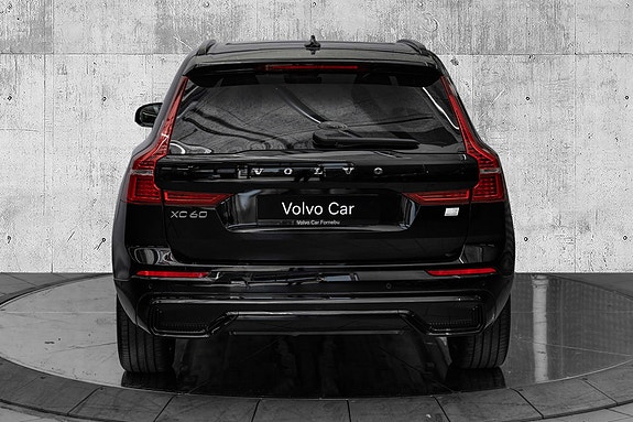 Volvo XC60 8 of 30