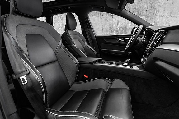 Volvo XC60 27 of 30