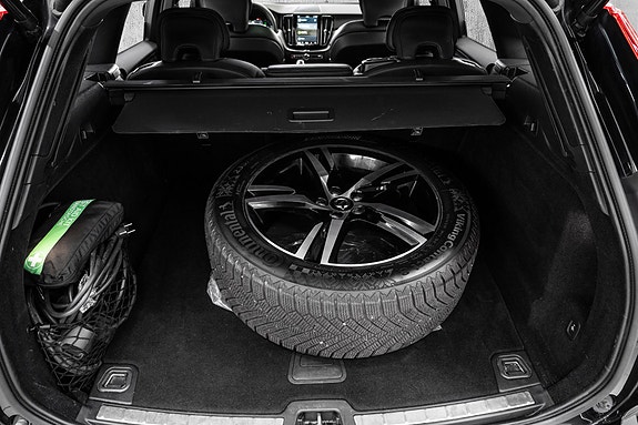 Volvo XC60 17 of 30