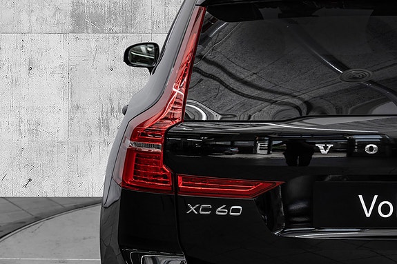 Volvo XC60 9 of 30