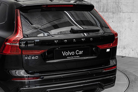 Volvo XC60 7 of 30