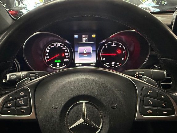 Mercedes-Benz GLC250 d 27 of 30