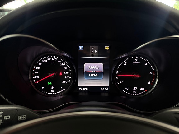 Mercedes-Benz GLC250 d 28 of 30
