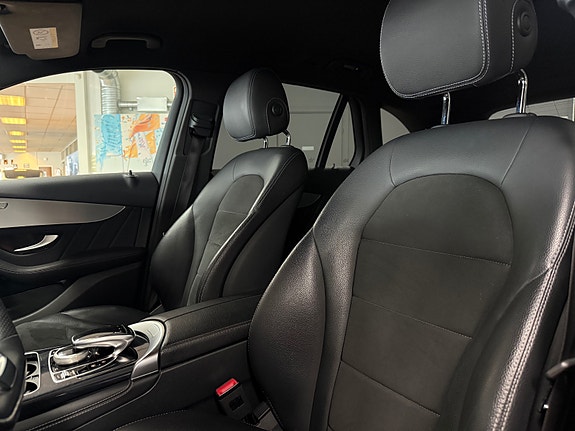 Mercedes-Benz GLC250 d 22 of 30