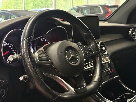 Mercedes-Benz GLC250 d 23 of 30