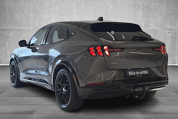 Ford Mustang Mach-E 2 of 25
