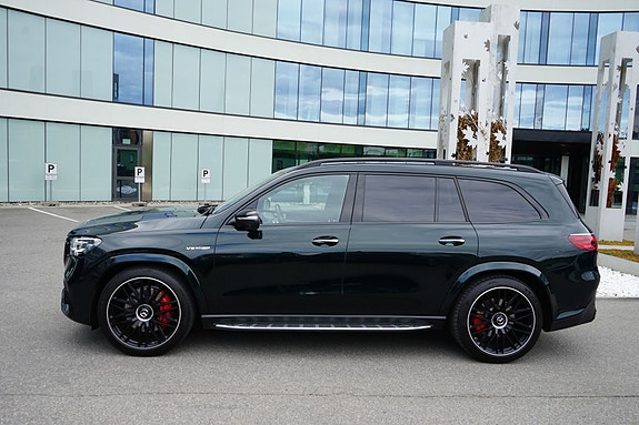 Mercedes-Benz GLS63 12 of 30