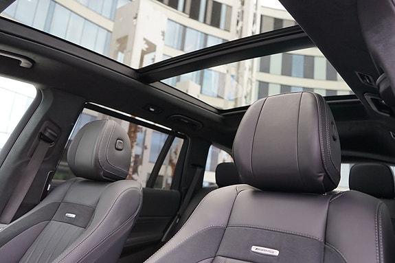 Mercedes-Benz GLS63 22 of 30