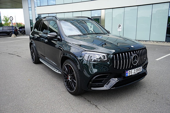Mercedes-Benz GLS63 4 of 30