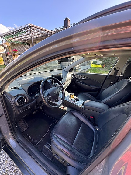 Hyundai Kona 9 of 11