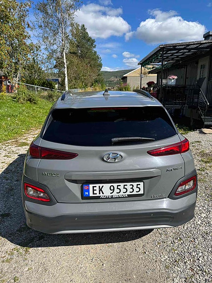 Hyundai Kona 3 of 11
