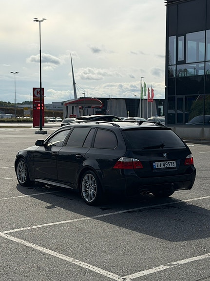 BMW 530xd 3 of 8