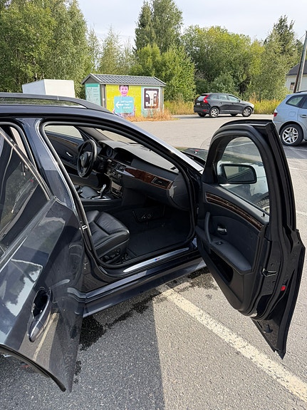 BMW 530xd 6 of 8