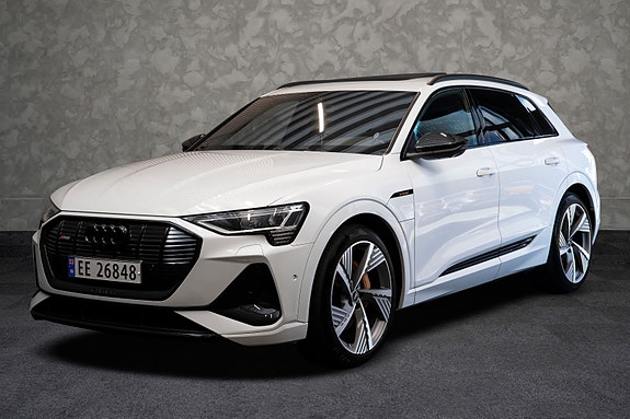 Audi e-tron 3 of 27