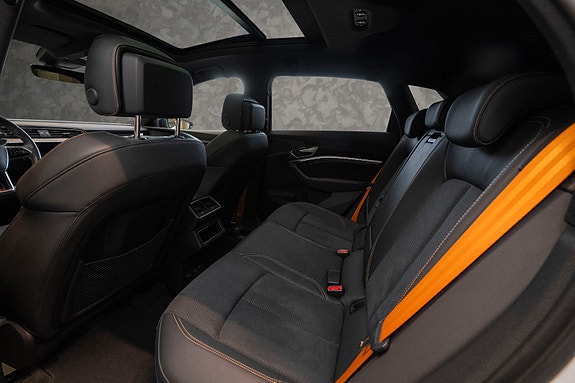 Audi e-tron 16 of 27