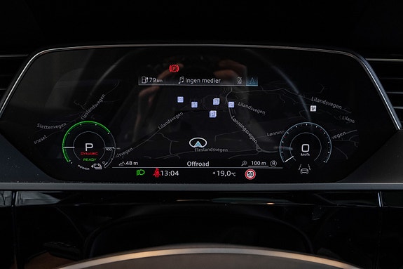 Audi e-tron 25 of 27