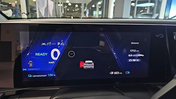 Renault Scenic E-Tech 15 of 30