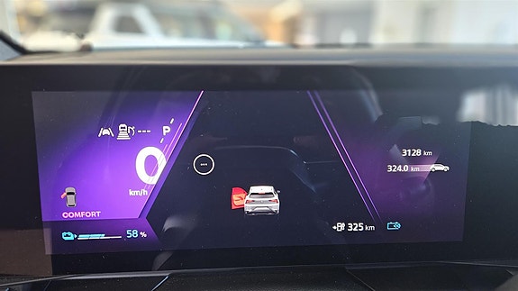 Renault Scenic E-Tech 16 of 30