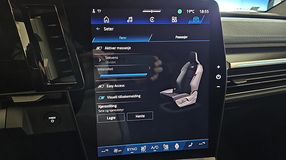 Renault Scenic E-Tech 25 of 30