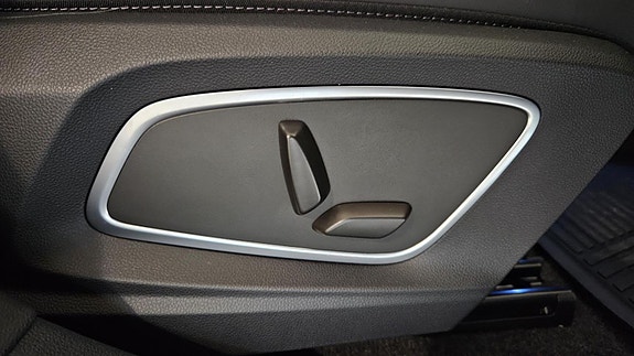 Renault Scenic E-Tech 12 of 30