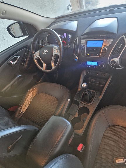 Hyundai Tucson 10 of 24