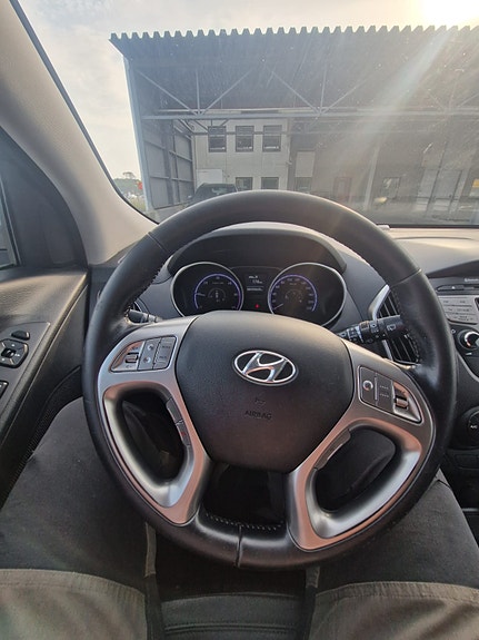 Hyundai Tucson 19 of 24