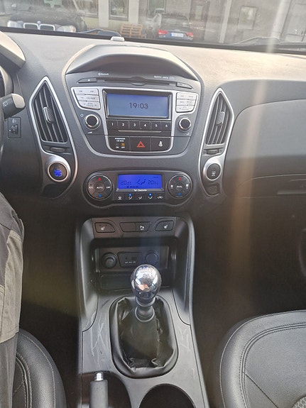 Hyundai Tucson 18 of 24